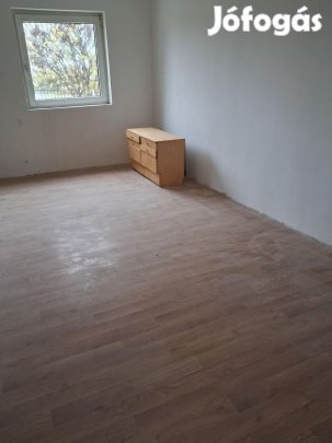 100 nm-es ház eladó Gárdony