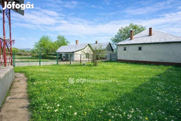 100 nm-es ház eladó Létavértes