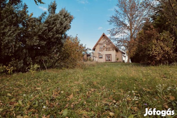 100 nm-es ház eladó Nagybakónak