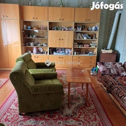 100 nm-es ház eladó Pécs