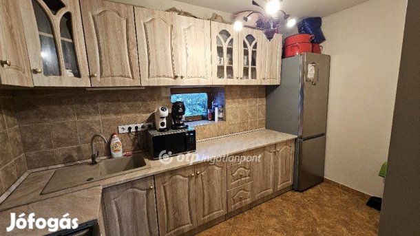 100 nm-es ház eladó Sukoró