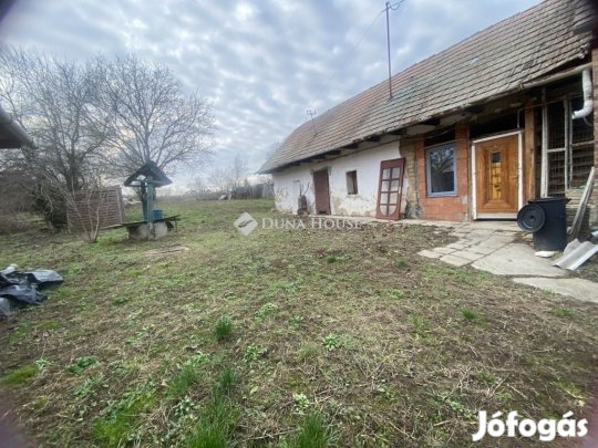 100 nm-es ház eladó Vácszentlászló