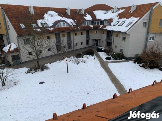 100 nm-es lakás eladó Székesfehérvár