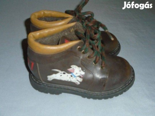 101 kiskutya mintás 24-es méretű cipő (méret 24) barna színű