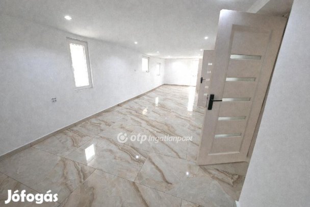 101 nm-es ház eladó Csongrád