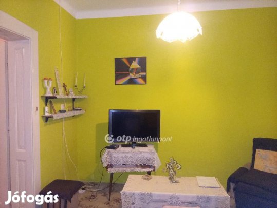 102 nm-es ház eladó Dombóvár