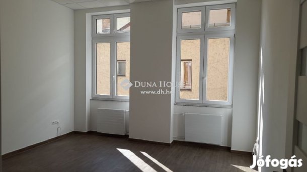 102 nm-es lakás eladó Debrecen