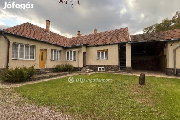 103 nm-es ház eladó Parád