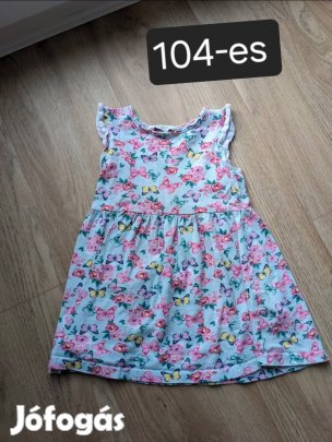 104-es pillangós ruha 