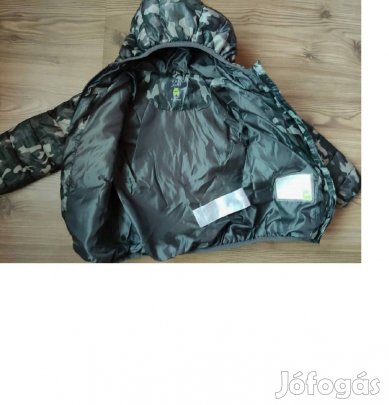104-es terepmintás kabát