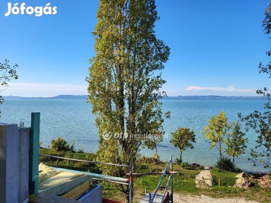 105 nm-es lakás eladó Balatonszemes