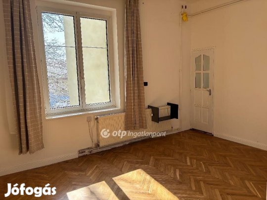105 nm-es lakás eladó Győr