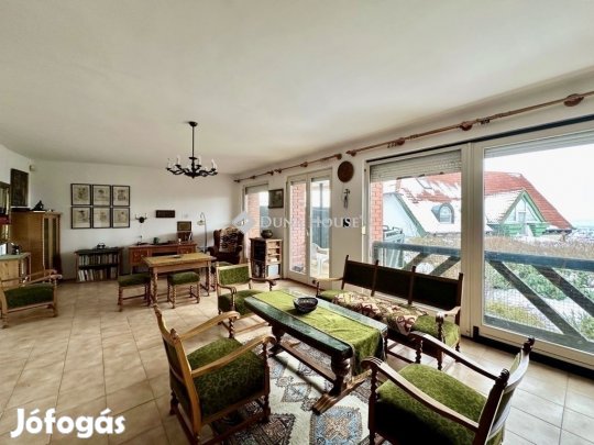 106 nm-es lakás eladó Pécs