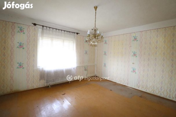 107 nm-es ház eladó Csongrád