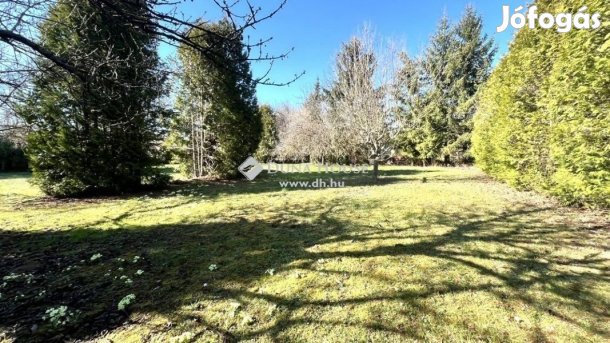 1085 nm-es telek eladó Szombathely