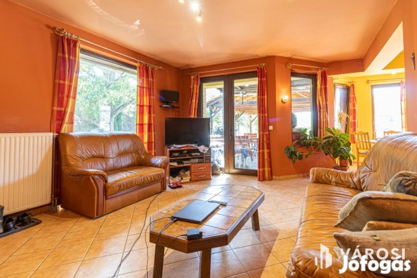 108 m2-es családi ház 1 hektáros területtel Becsehelyen!