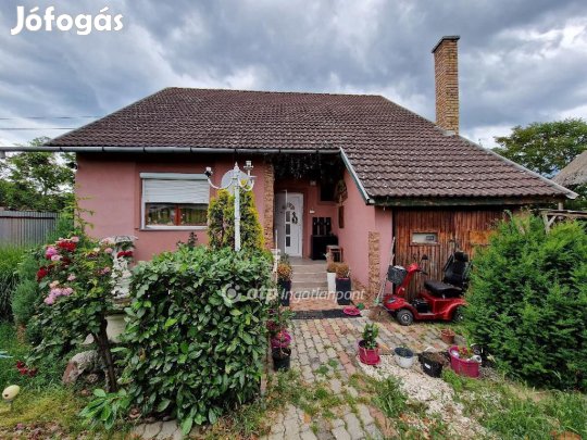 108 nm-es ház eladó Hajdúszoboszló