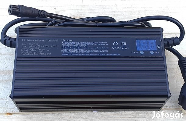 10A, 25.55V, 280W, 7S, Lifepo4 akkutöltő, töltöttségi szint kijelzővel