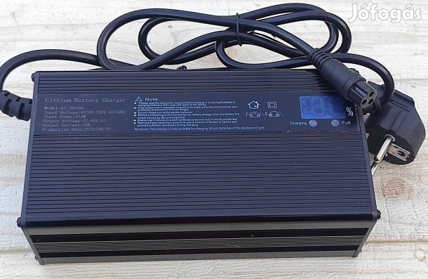 10A, 47.45V, 510W 13S Lifepo4 akkutöltő, töltöttségi szint kijelzővel