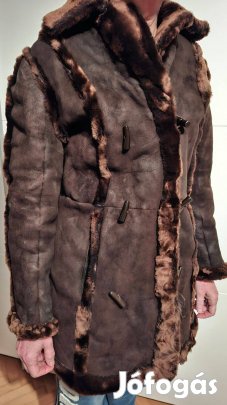 10 000 Ft-ért eladó a képen látható sötétbarna női S méretű velúr bund