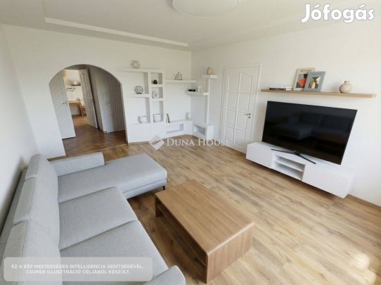 10. ker., világos, erkélyes, első emeleti lakás