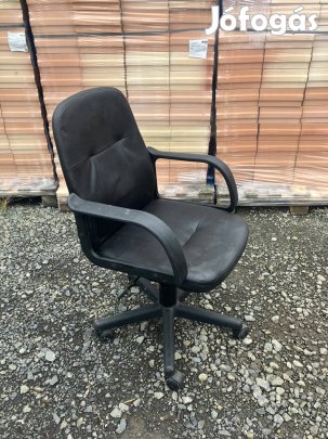 10 darab újszerű Irodai, bőr forgószék eladó