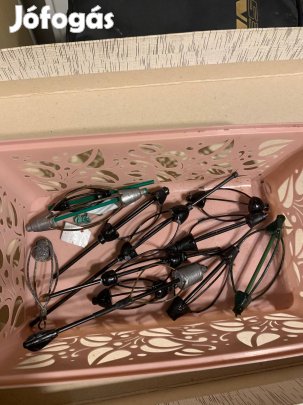 10 db bordás horgász etetőkosár!