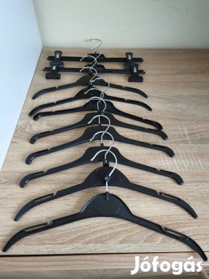 10 db gyerek műanyag ruha akasztó