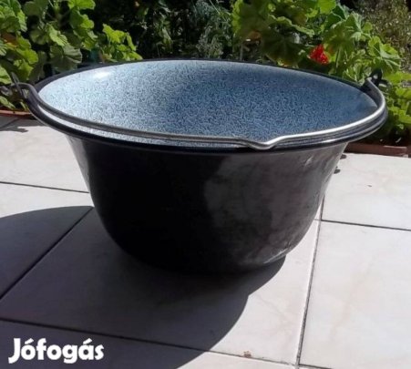 10 literes zománcozott bogrács