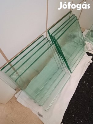 10 mm vastag, kb 20x20 cm üveglapok