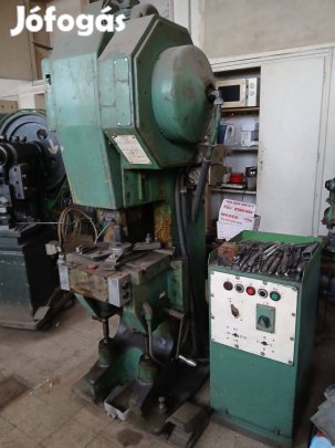 10 tonnás Excenterprés (WEB10 - Német gyártású)