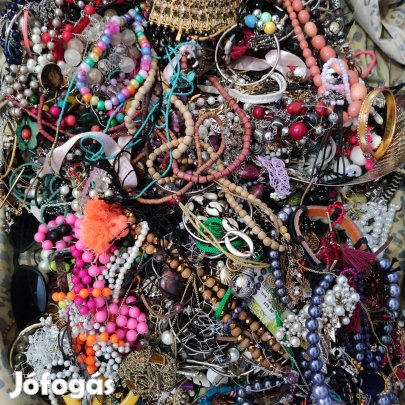 10kg Gubancolós bizsu ékszer jó áron!