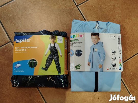 110-116-os Új fiú béleletlen esőszett 