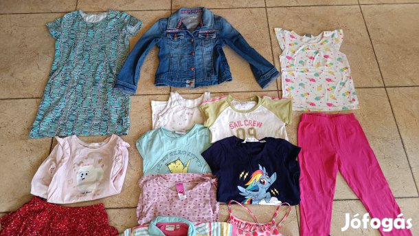 110/116-os kislány 15 db-os ruhacsomag olcsón eladó!