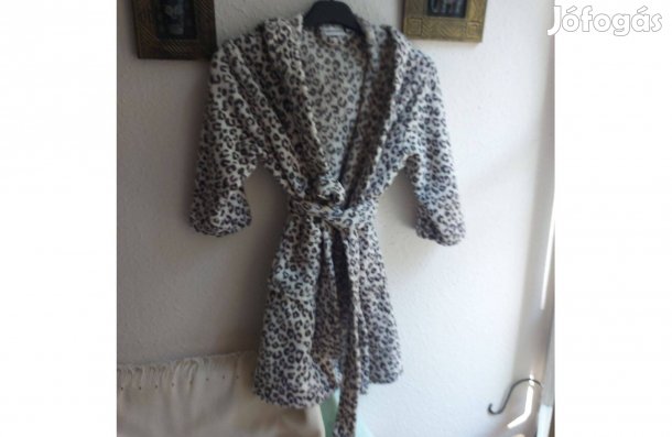 110/116-os méretű, ocelot mintás kislány köntös