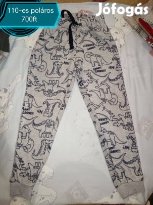 110-es méretű fiús melegítő nacik