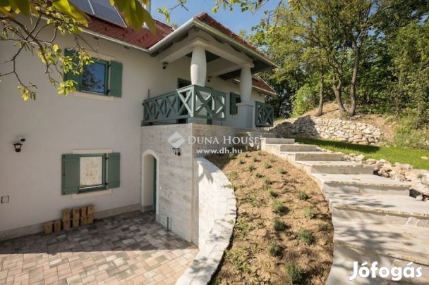 110 nm-es ház eladó Pécsely