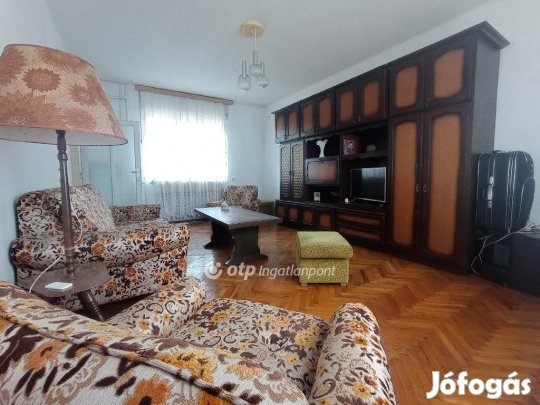 110 nm-es ház eladó Szarvas