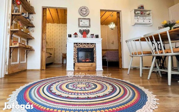 112 nm-es ház eladó Kőröshegy