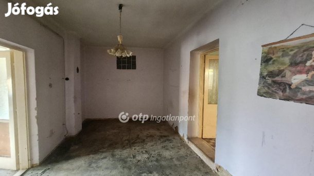 113 nm-es ház eladó Eger