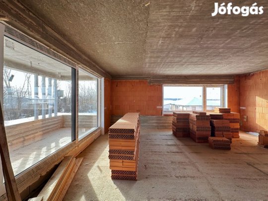 113 nm-es lakás eladó Kozármisleny