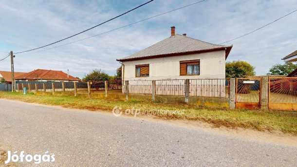 114 nm-es ház eladó Kálmánháza