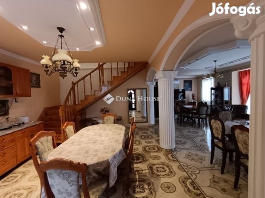 114 nm-es ház eladó Szeged