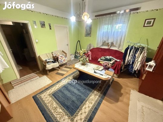 115 nm-es ház eladó Tiszakécske