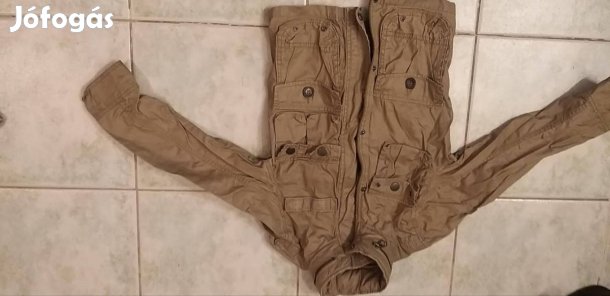 116-os fiú széldzseki