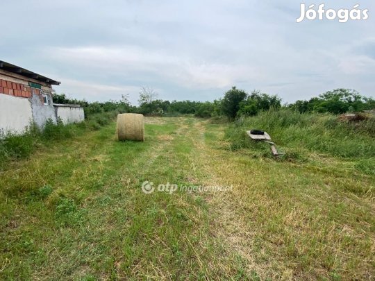 1173 nm-es telek eladó Nagyiván