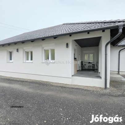 117 nm-es ház eladó Gyömrő