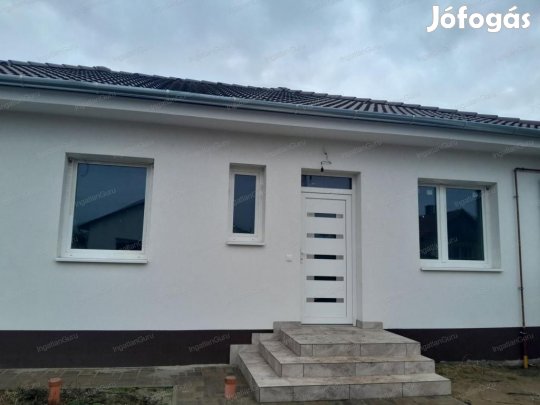 117 nm-es ház eladó Helvécia