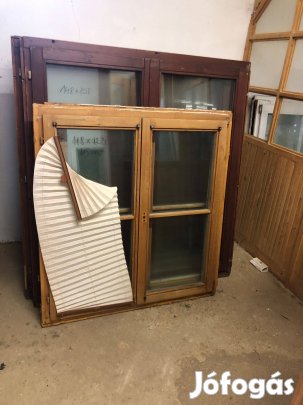 118 x 123 cm-es fa ablakok