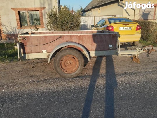 1200 Kg össztömegű utánfutó eladó